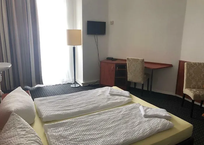 Hotel-pension Adamshof Pensionat 2*