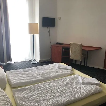 Hotel-pension Adamshof Gæstehus 2*