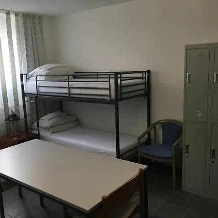Hotel-pension Adamshof 2* ברלין