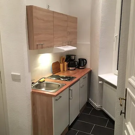 בית הארחה Hotel-pension Adamshof 2*